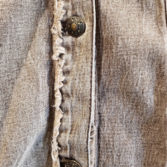 DG2 by Diane Gilman brown denim jacket with bling - Picture 3 of 11